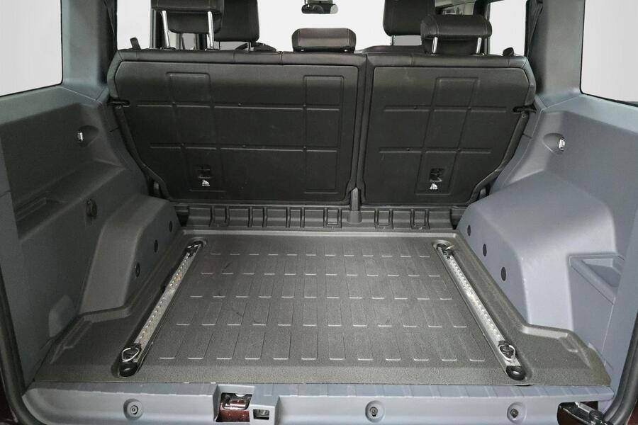 Ineos Grenadier vaihtoauto