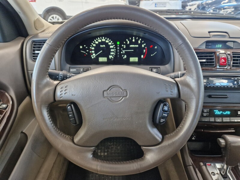 Nissan Maxima vaihtoauto