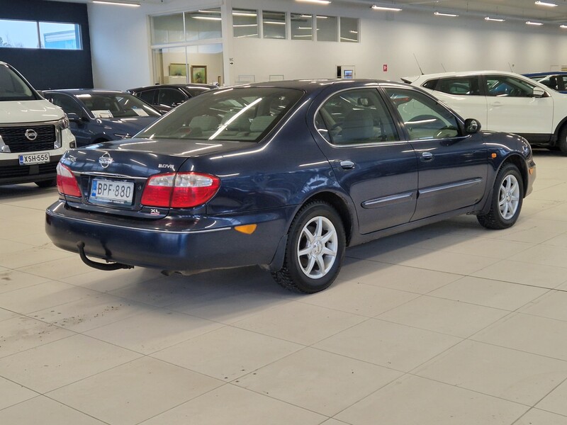 Nissan Maxima vaihtoauto