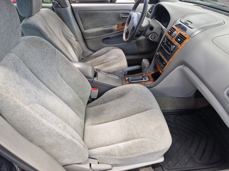 Nissan Maxima vaihtoauto