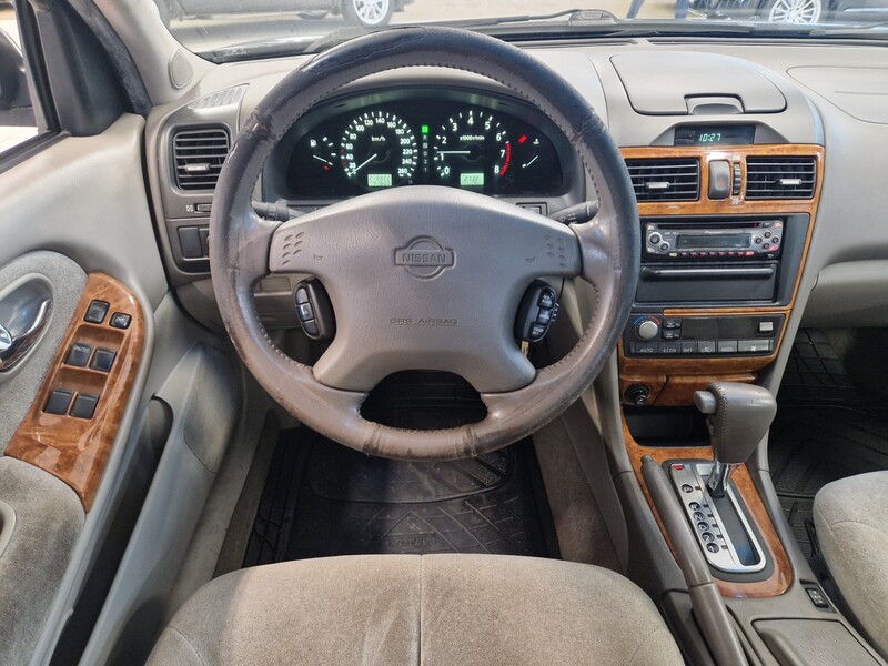 Nissan Maxima vaihtoauto