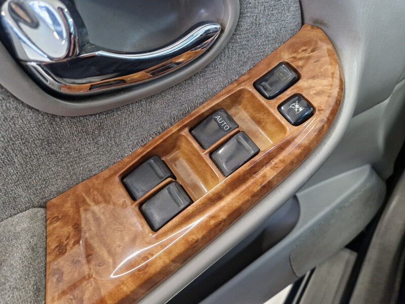 Nissan Maxima vaihtoauto