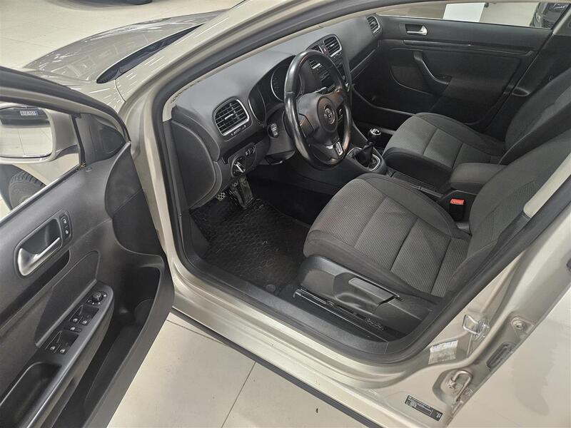 Volkswagen Golf vaihtoauto