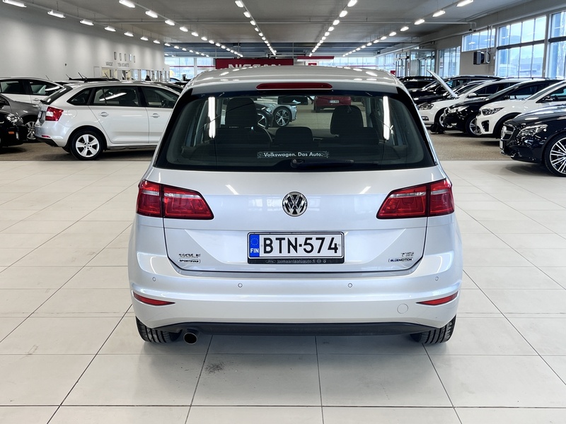 Volkswagen Golf Sportsvan vaihtoauto