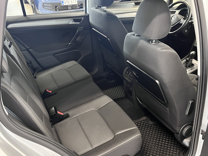 Volkswagen Golf Sportsvan vaihtoauto