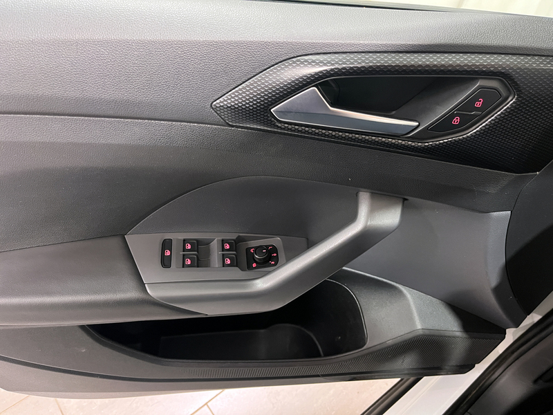 Volkswagen T-Cross vaihtoauto