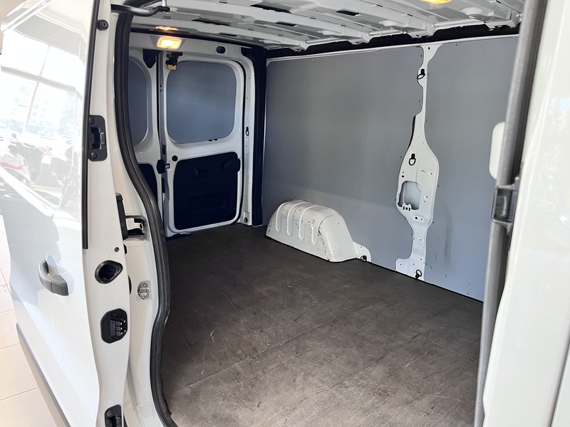 Nissan NV300 vaihtoauto