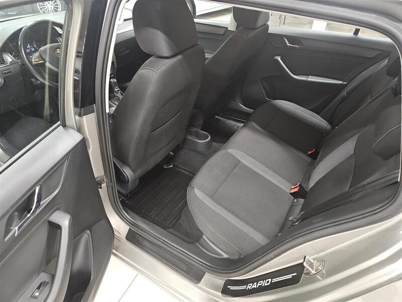 Skoda Rapid vaihtoauto