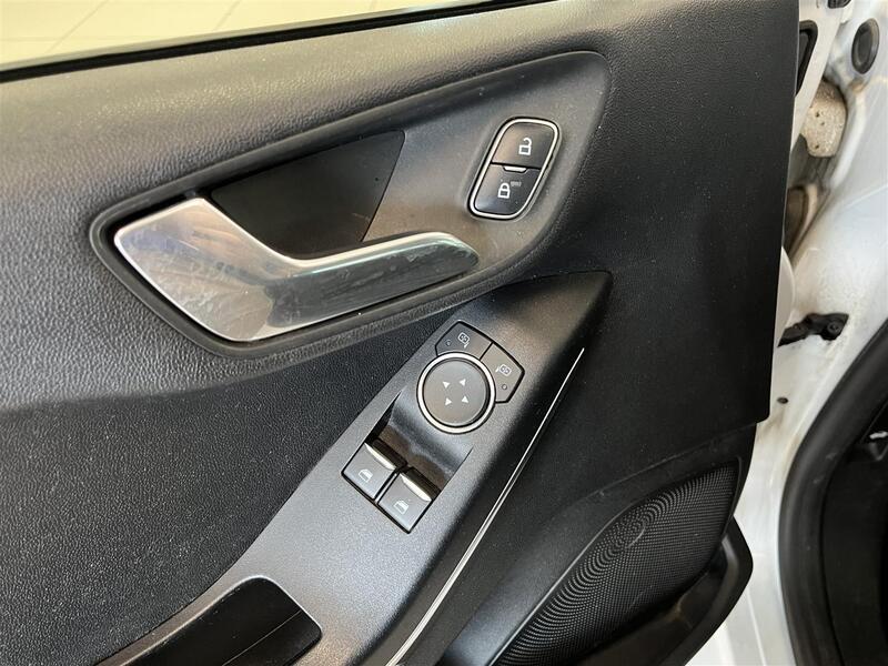 Ford Fiesta vaihtoauto