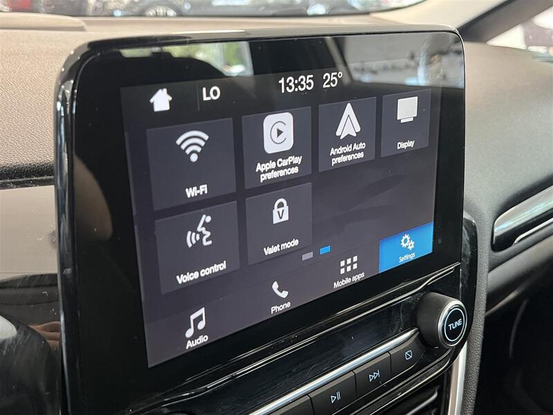 Ford Fiesta vaihtoauto