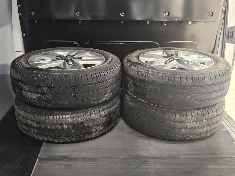 Volkswagen Transporter vaihtoauto