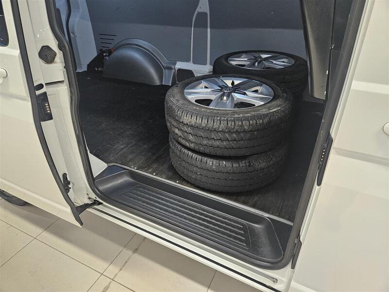 Volkswagen Transporter vaihtoauto