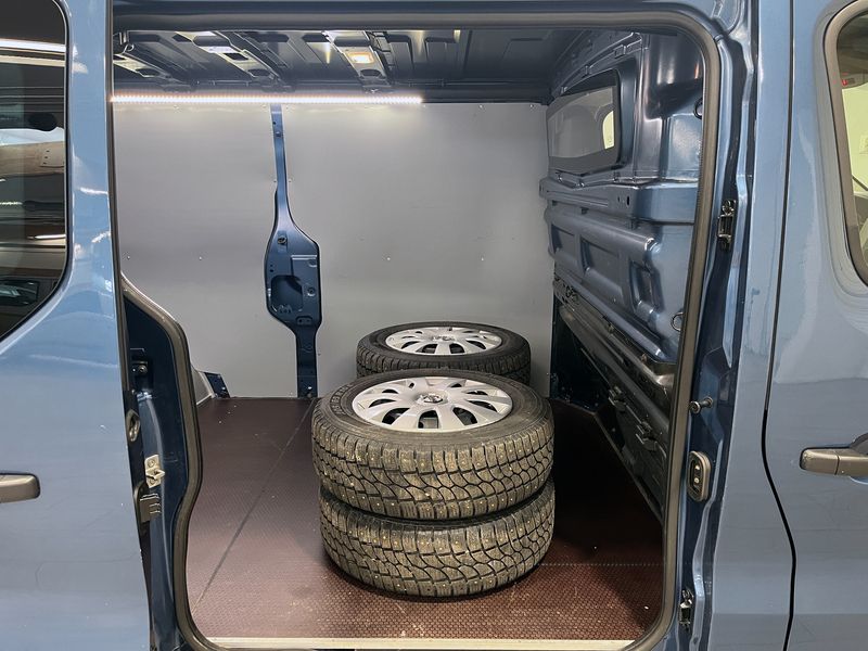 Nissan NV300 vaihtoauto