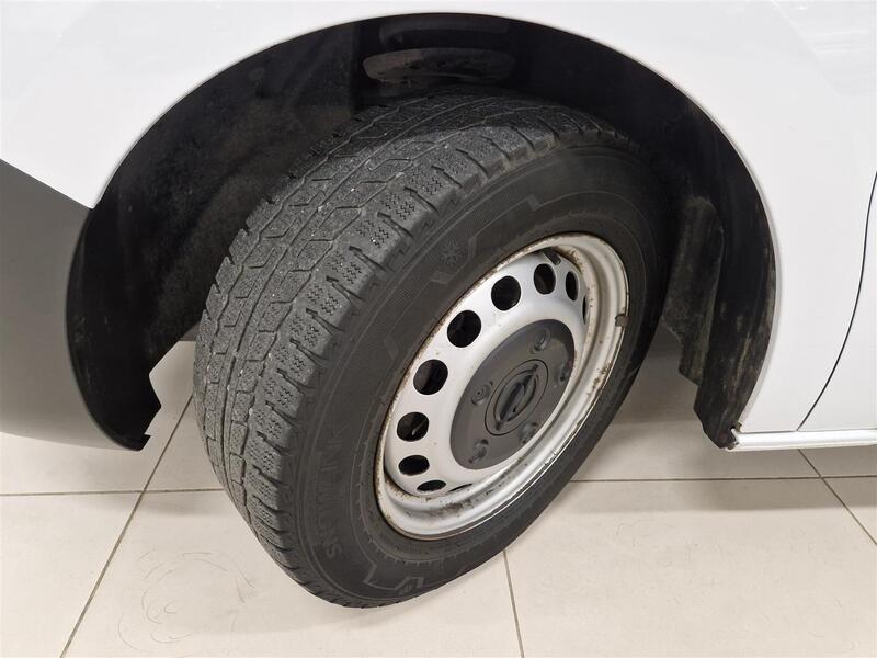 Opel Vivaro vaihtoauto