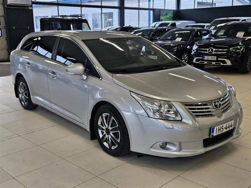 Toyota Avensis vaihtoauto