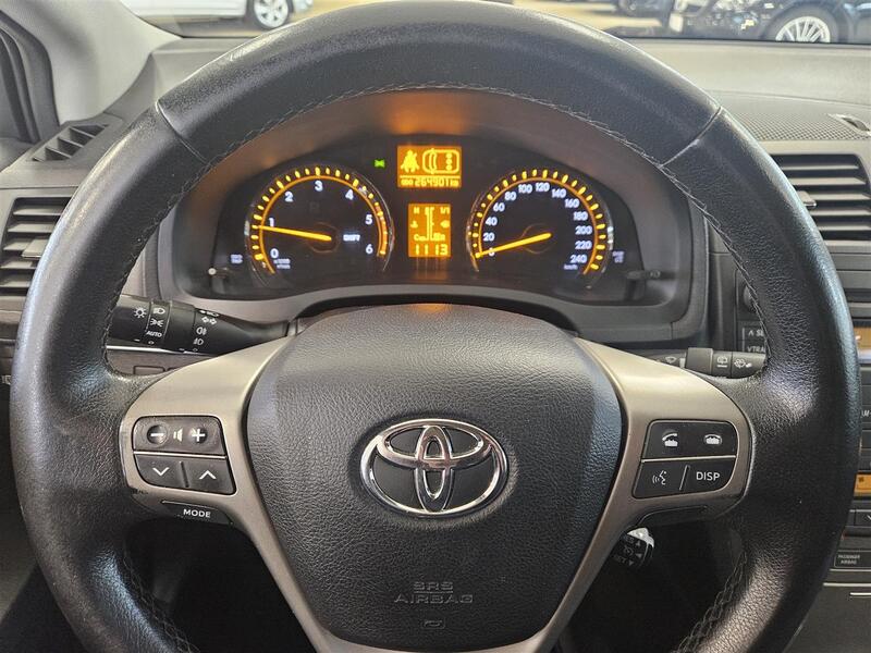 Toyota Avensis vaihtoauto