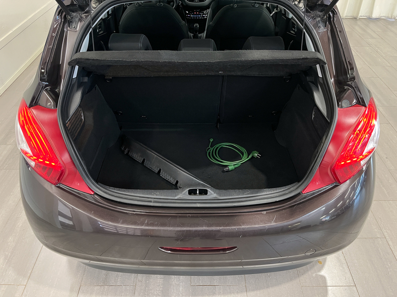 Peugeot 208 vaihtoauto