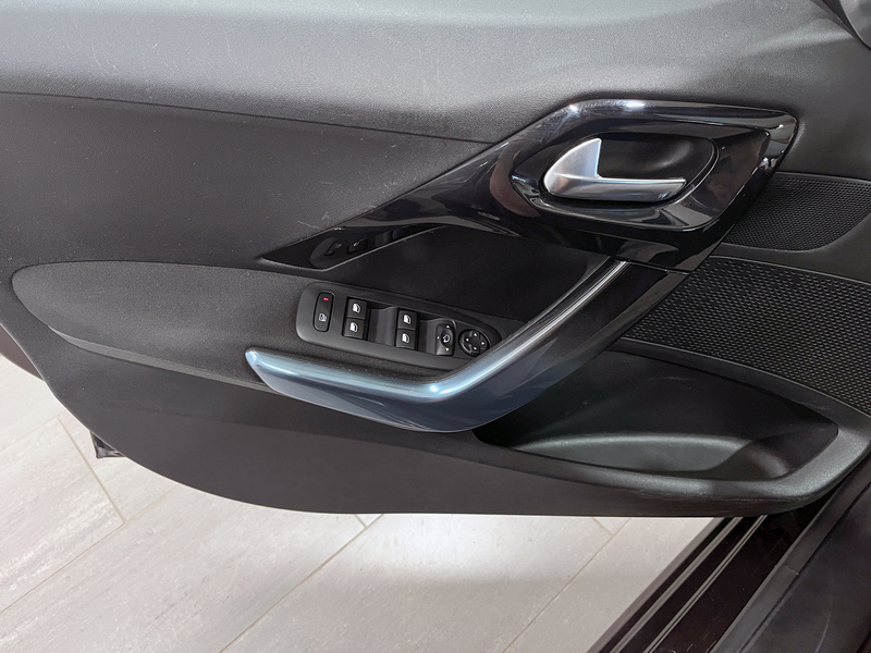 Peugeot 208 vaihtoauto