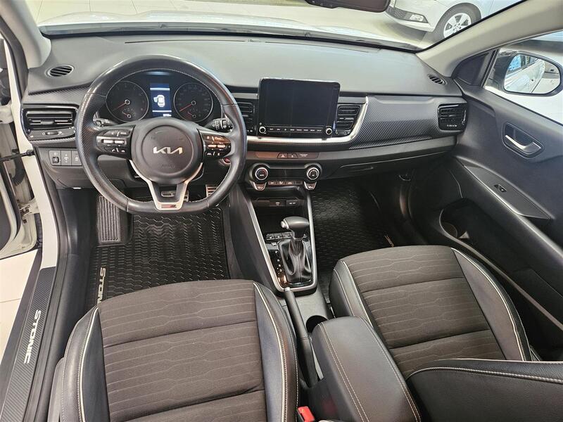 Kia Stonic vaihtoauto