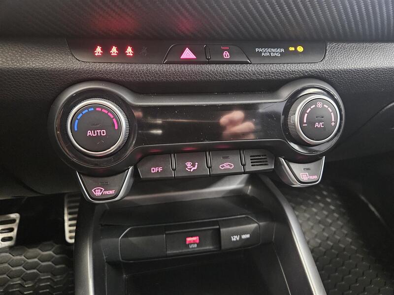 Kia Stonic vaihtoauto