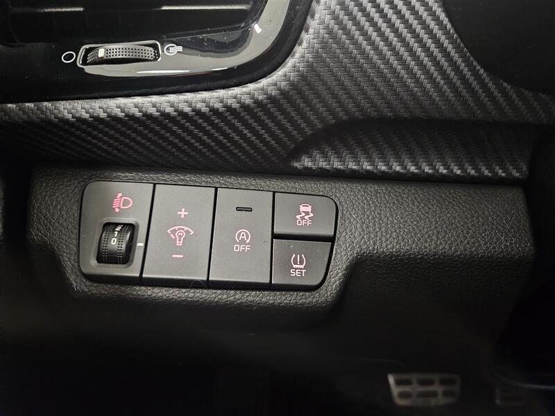 Kia Stonic vaihtoauto