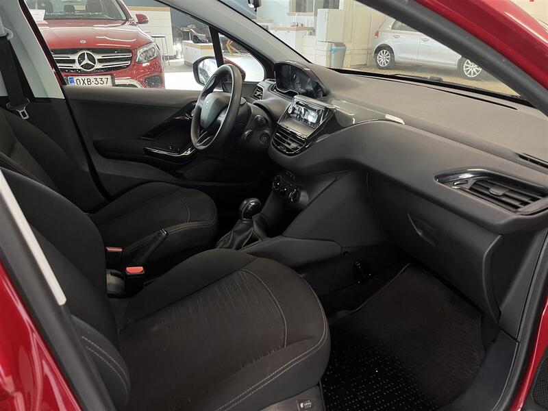 Peugeot 208 vaihtoauto