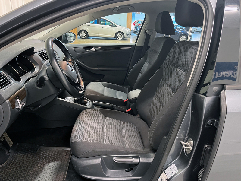 Volkswagen Jetta vaihtoauto