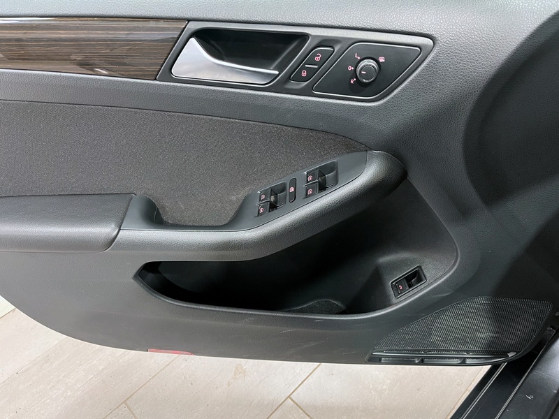 Volkswagen Jetta vaihtoauto