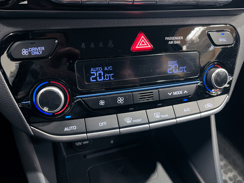 Hyundai IONIQ hybrid vaihtoauto