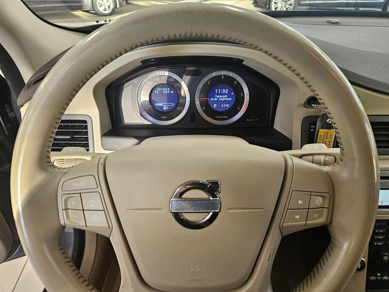 Volvo V70 vaihtoauto