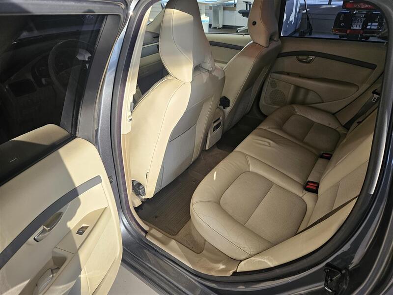 Volvo V70 vaihtoauto