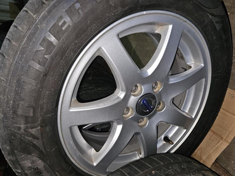 Volvo V70 vaihtoauto