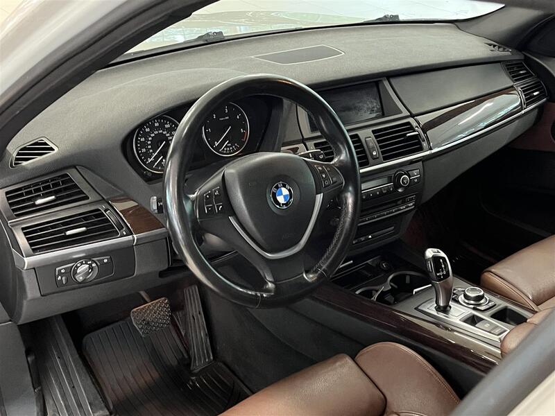 BMW X5 vaihtoauto