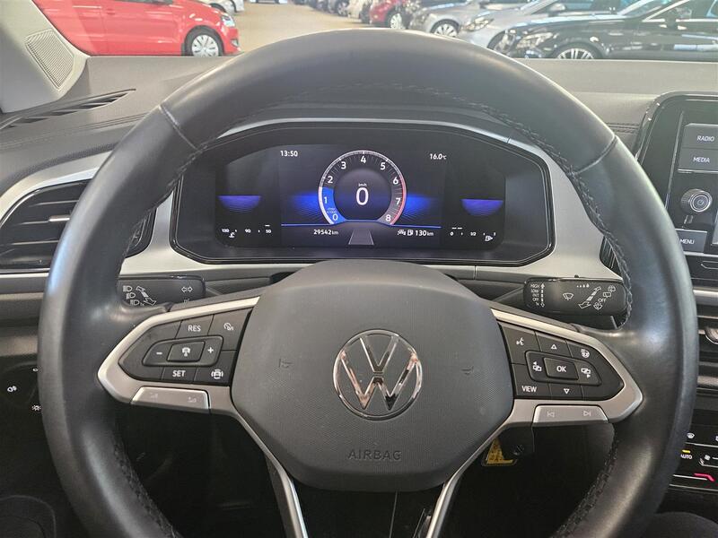 Volkswagen T-Roc vaihtoauto