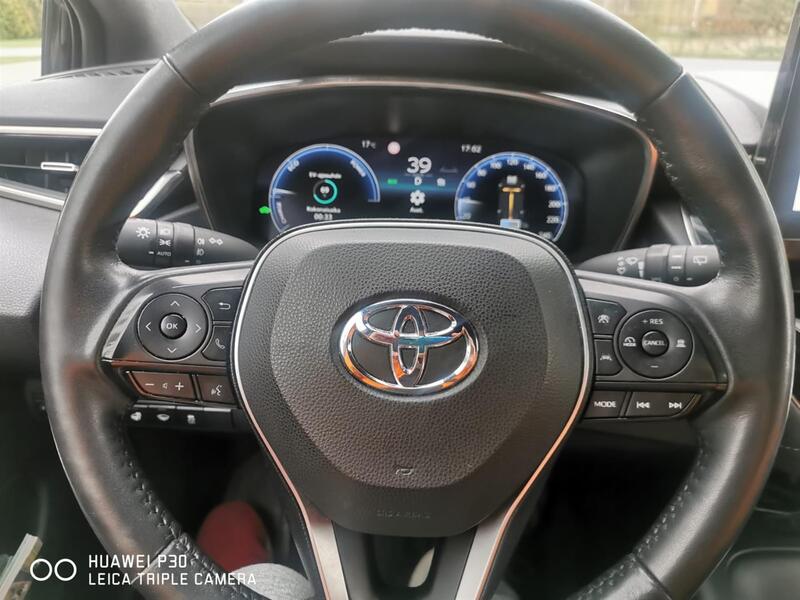 Toyota Corolla vaihtoauto