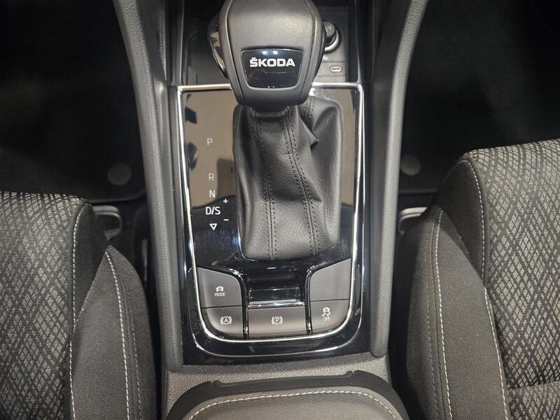 Skoda Karoq vaihtoauto