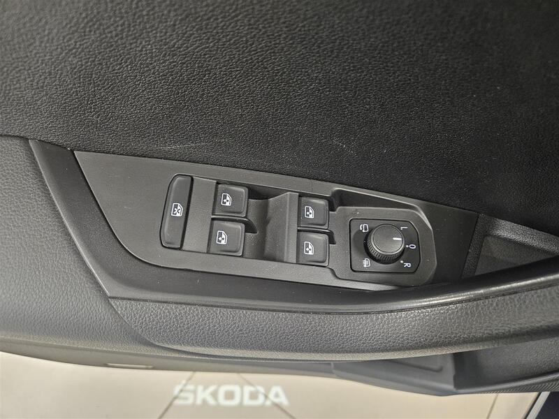 Skoda Karoq vaihtoauto