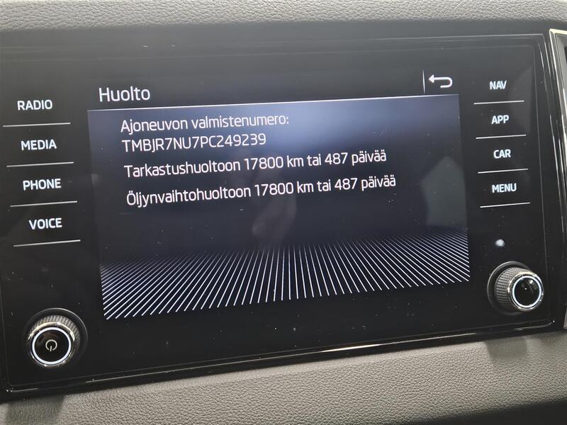 Skoda Karoq vaihtoauto