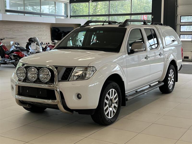 Nissan Navara vaihtoauto