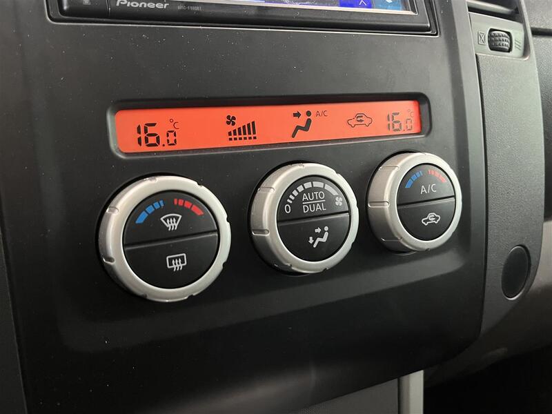 Nissan Navara vaihtoauto