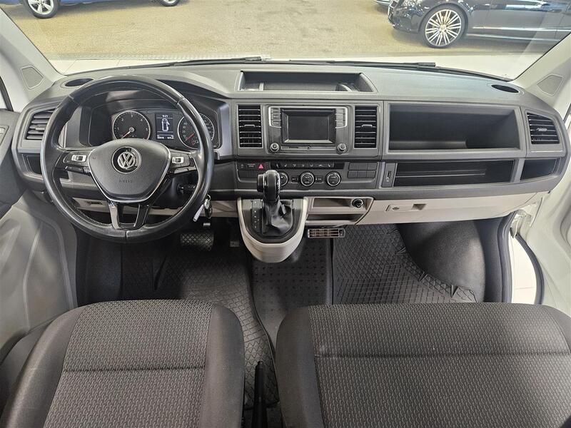 Volkswagen Caravelle vaihtoauto