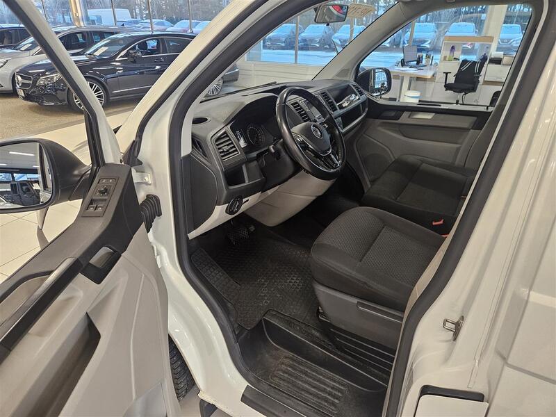 Volkswagen Caravelle vaihtoauto