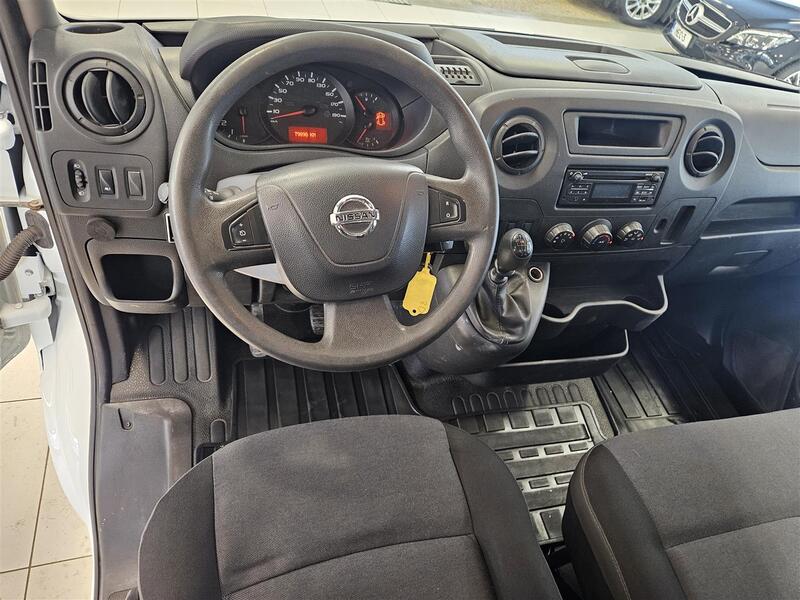 Nissan NV400 vaihtoauto