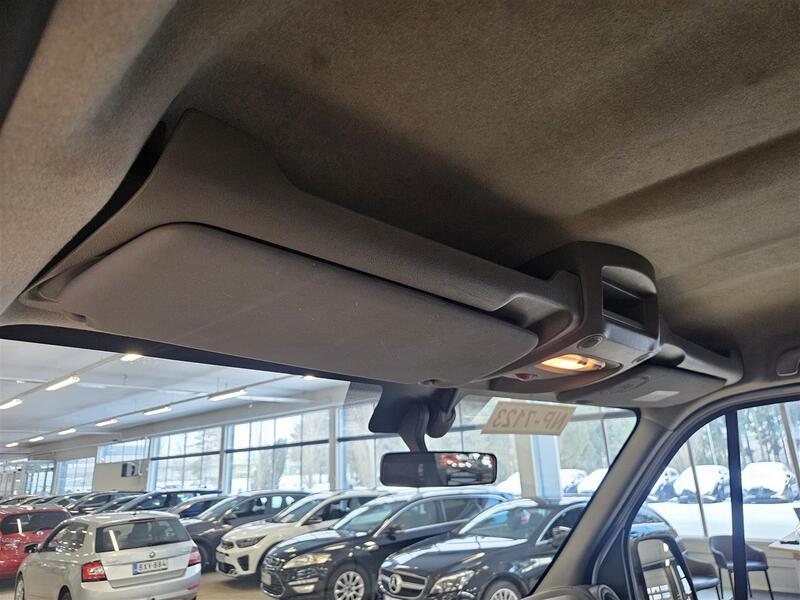 Nissan NV400 vaihtoauto