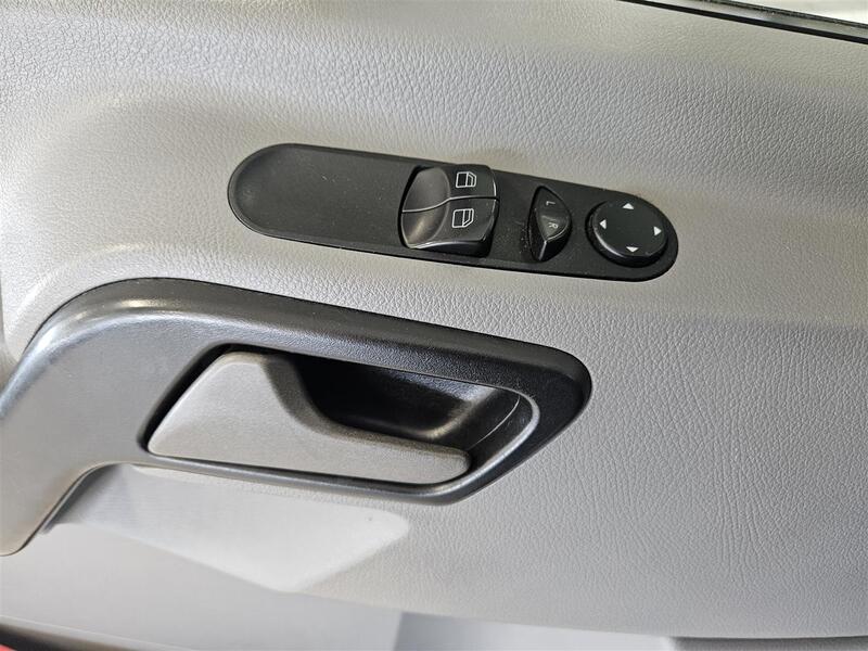 Mercedes-Benz Sprinter vaihtoauto