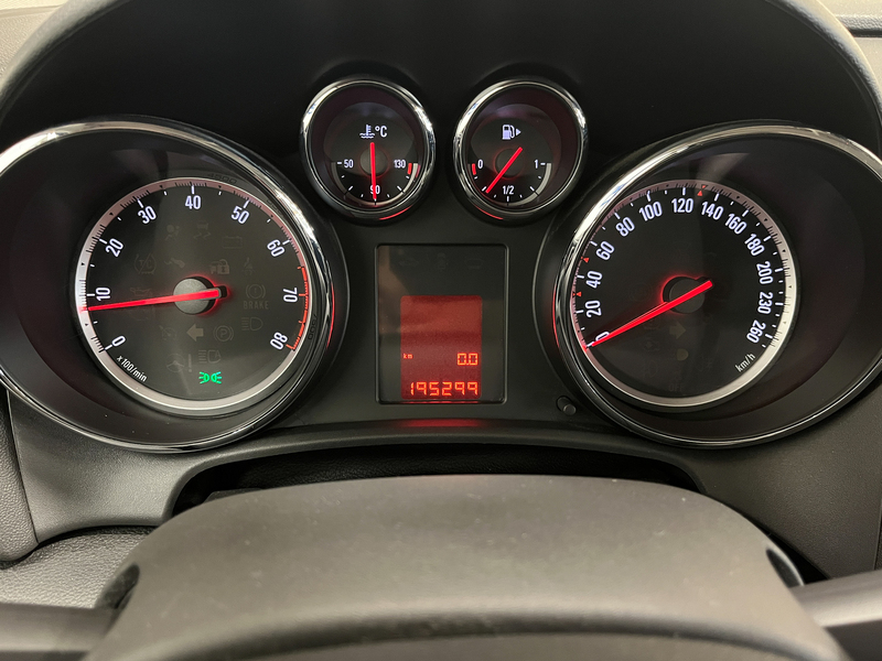 Opel Astra vaihtoauto