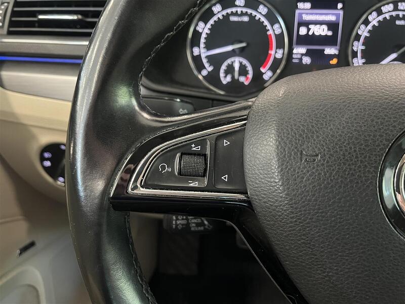 Skoda Superb vaihtoauto