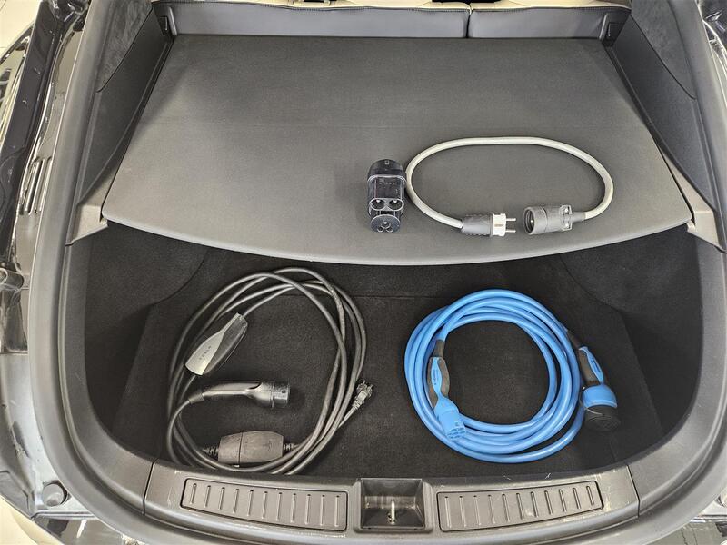 Tesla Model S vaihtoauto