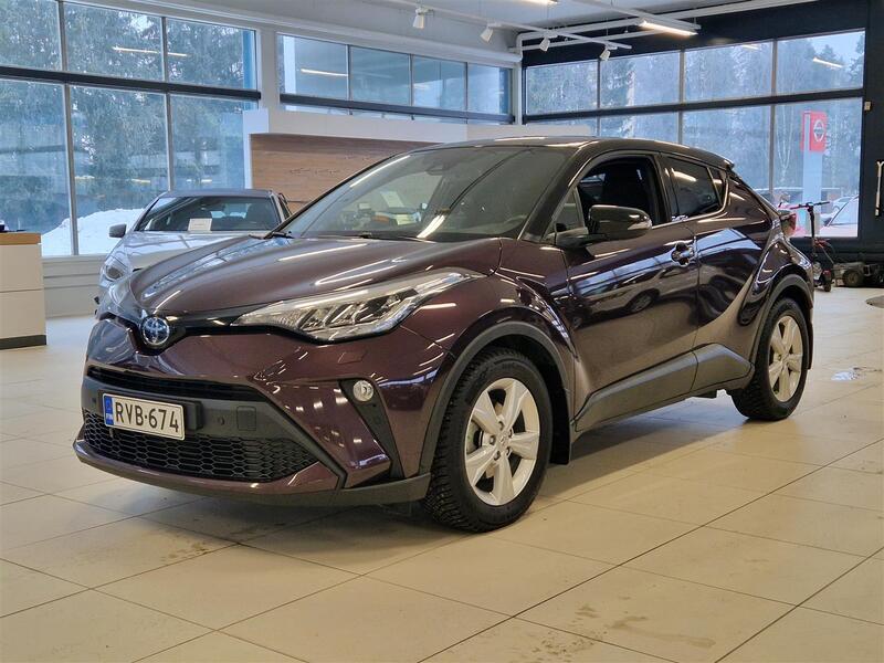Toyota C-HR vaihtoauto