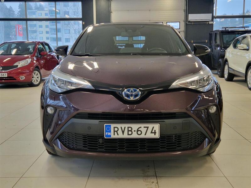 Toyota C-HR vaihtoauto